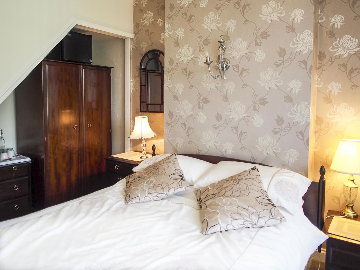 Leaded Light Guest House Solihull Eksteriør bilde