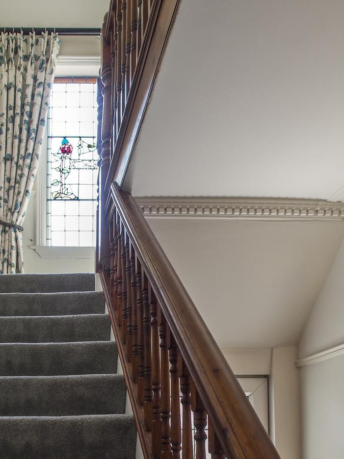 Leaded Light Guest House Solihull Eksteriør bilde